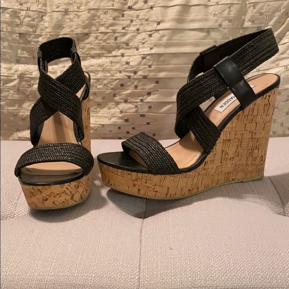 Wedge heels